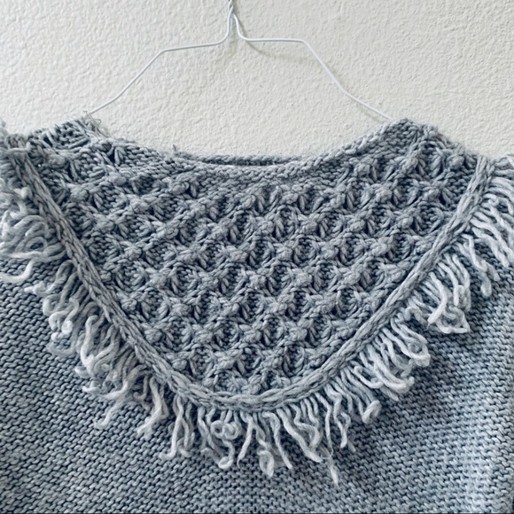 ZARA gray textured tassel collar crewneck sweater - Picture 2 of 5